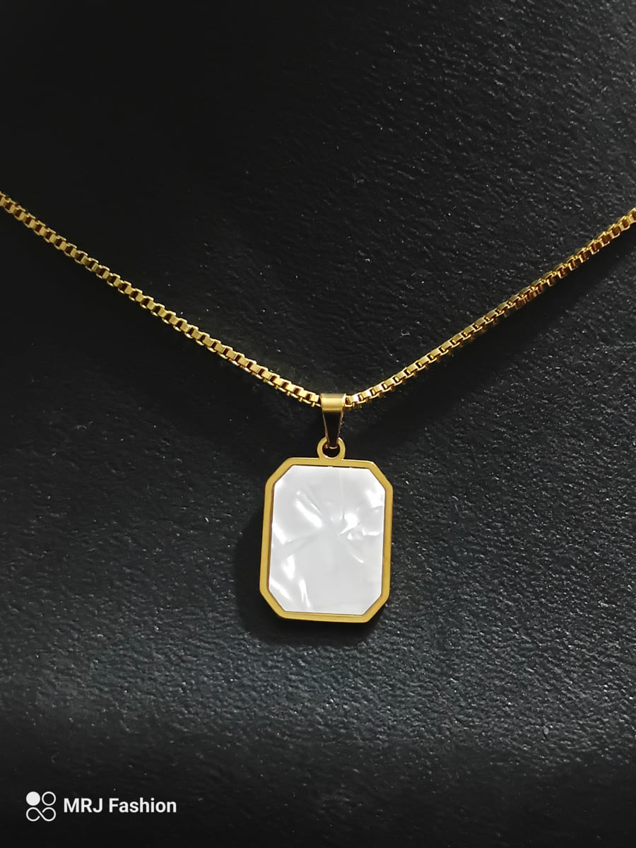 Gold Plated Mother of Pearl Pendant Necklace 1